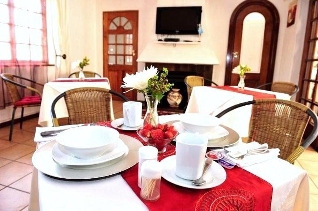 Mizizi House Of Sandton B & B Йоханнесбург Экстерьер фото