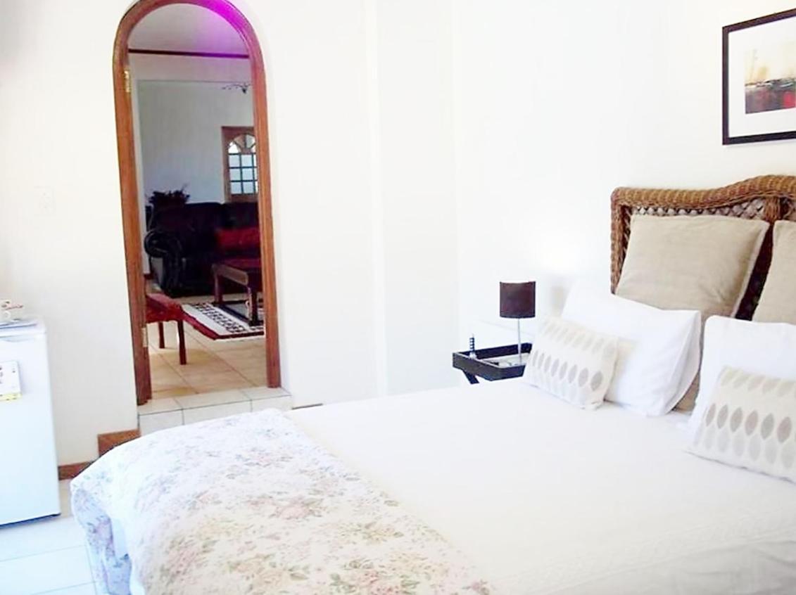 Mizizi House Of Sandton B & B Йоханнесбург Экстерьер фото